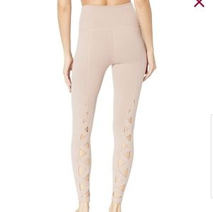 Beyond yoga live on high rise blush leggings small